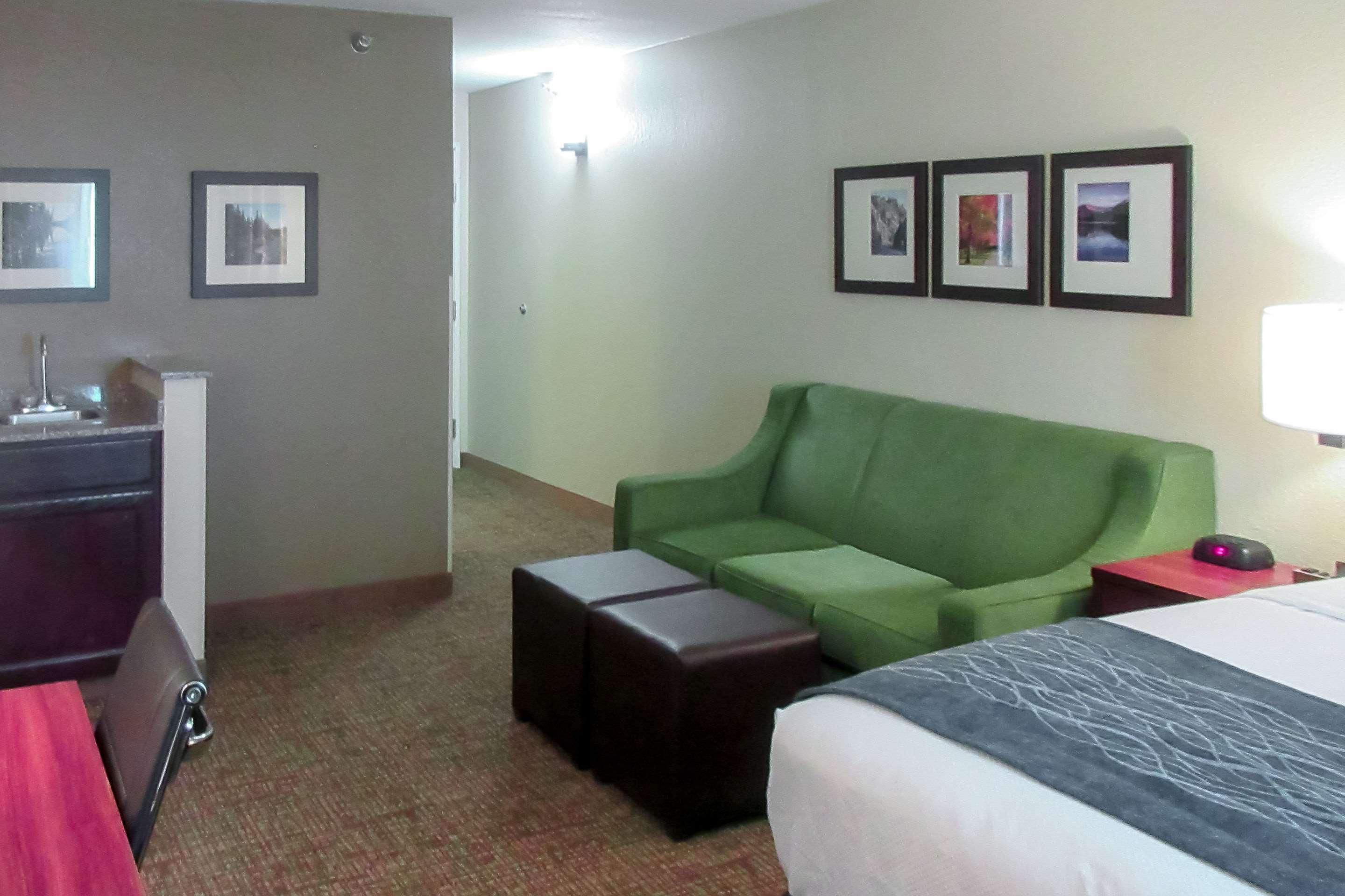 Comfort Inn & Suites Pueblo Dış mekan fotoğraf